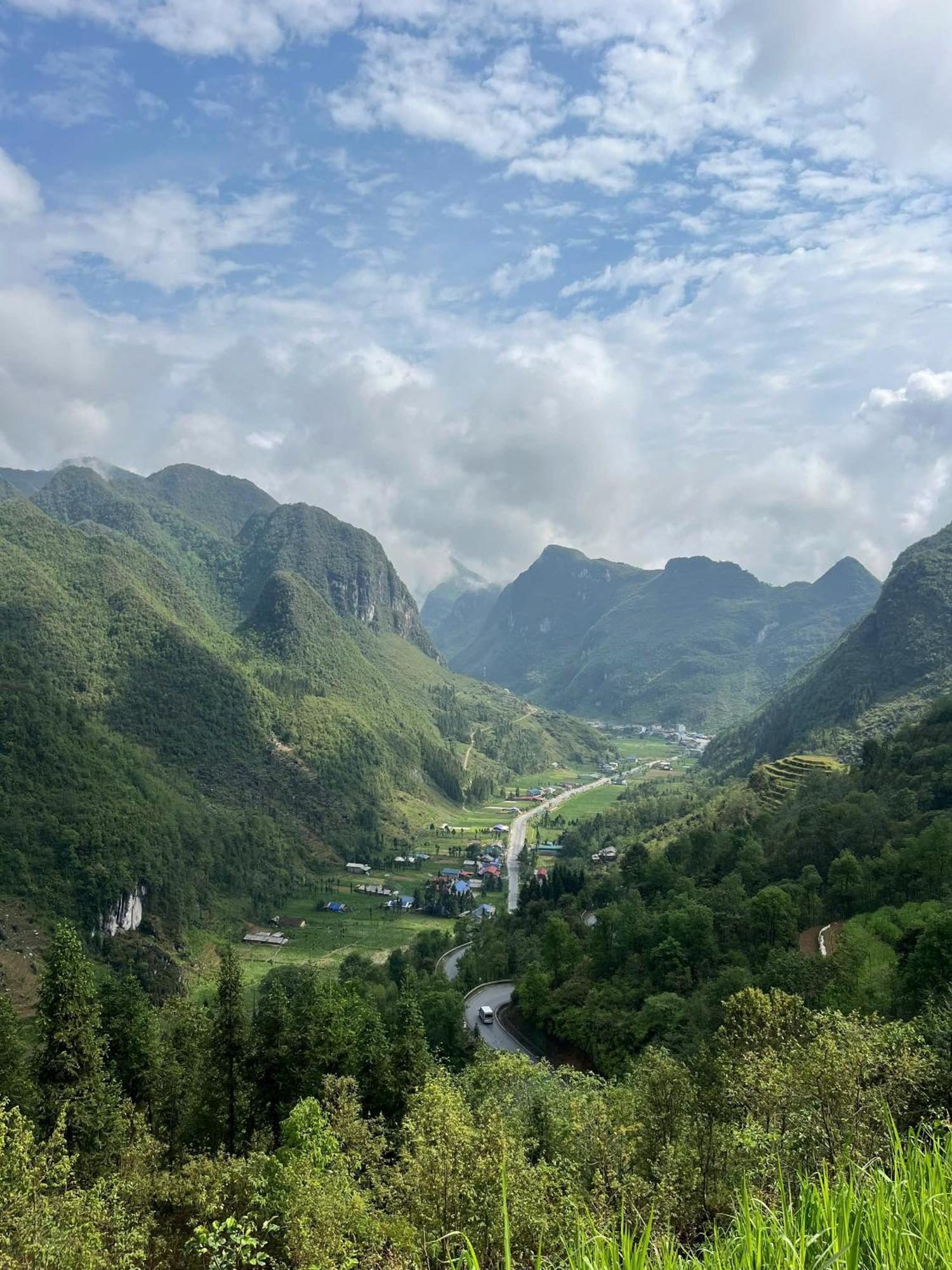Thuy Anh Hotel Ha Giang Exterior photo
