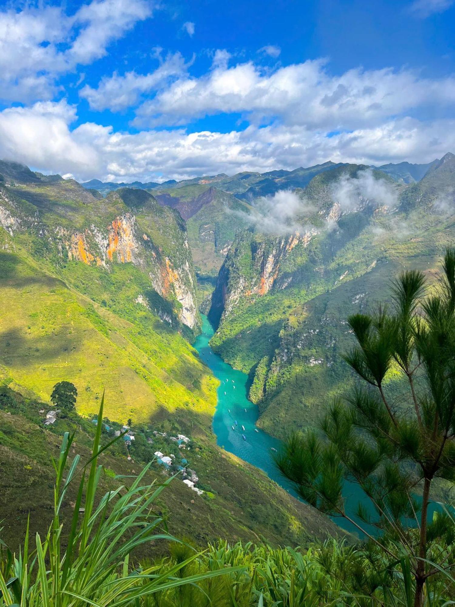 Thuy Anh Hotel Ha Giang Exterior photo