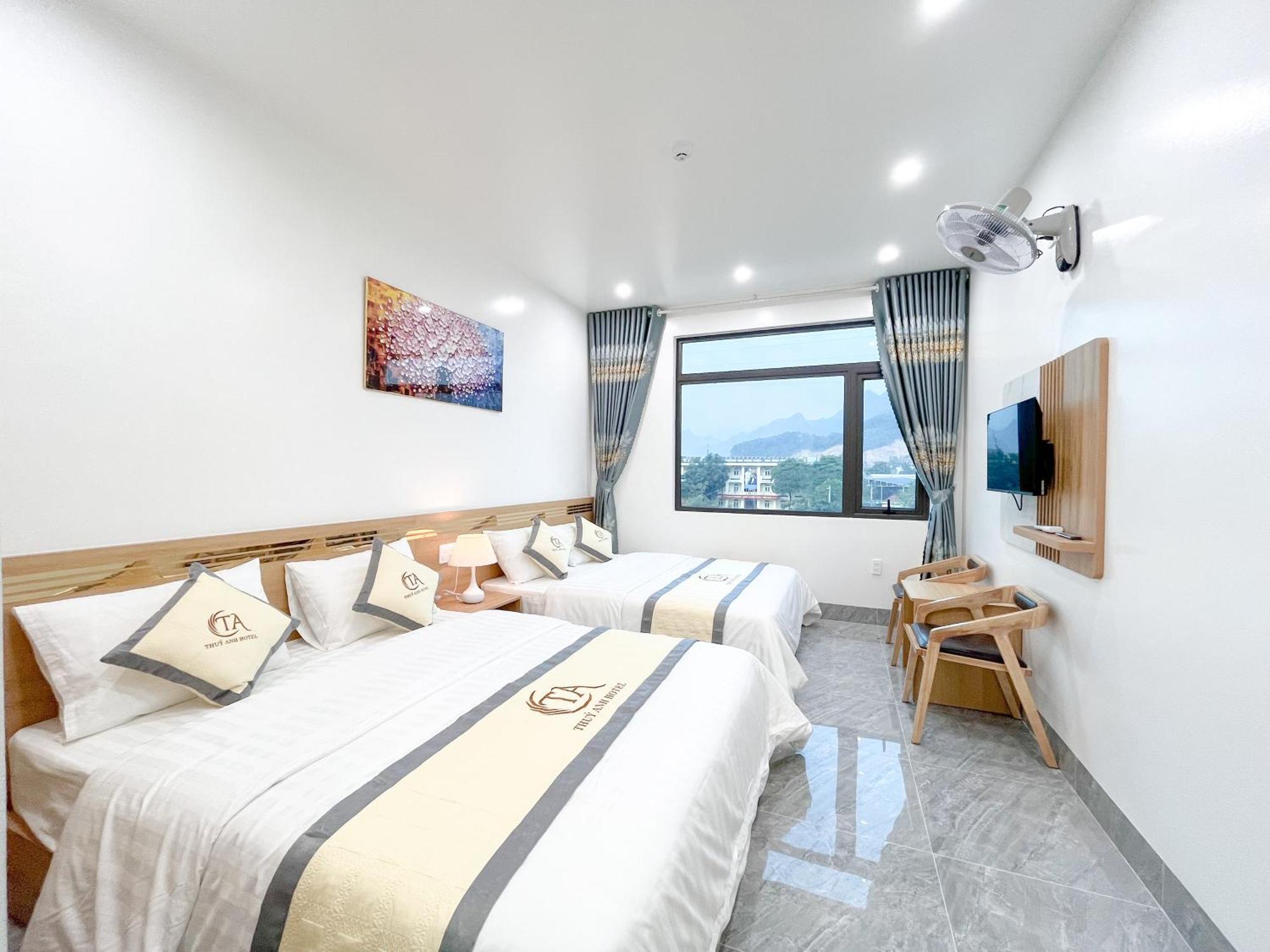 Thuy Anh Hotel Ha Giang Exterior photo